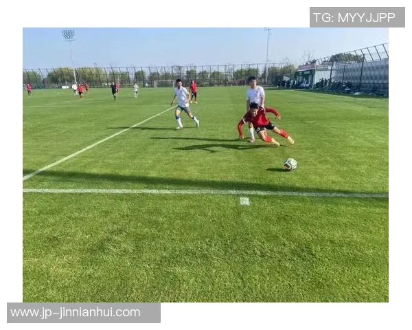 静风足球：在宁静中追逐梦想与激情的绿茵之旅